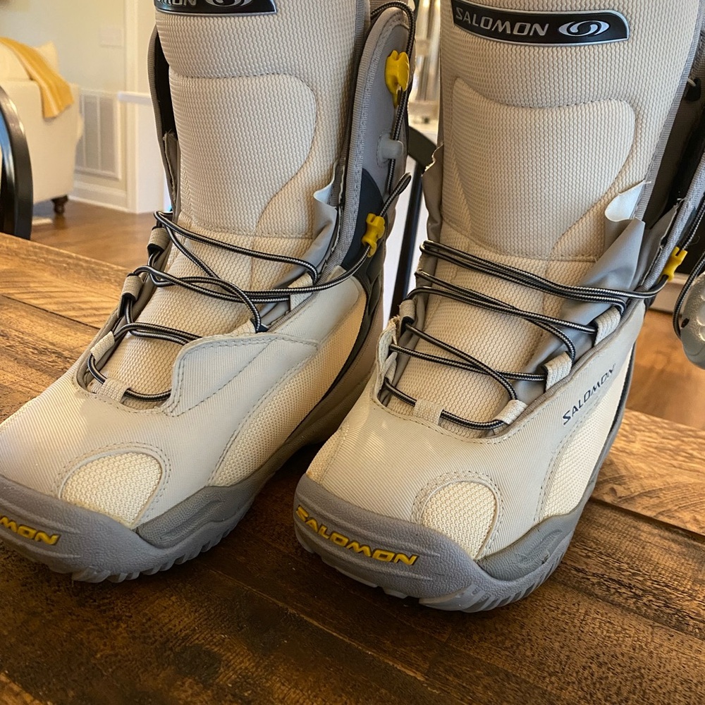 Salomon Cream Gray and White Kiana Snowboarding Boots
